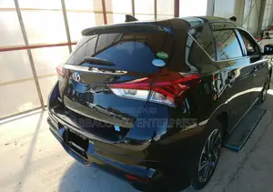 Toyota Auris 2015 Black