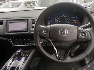 Honda Vezel 2015 Green