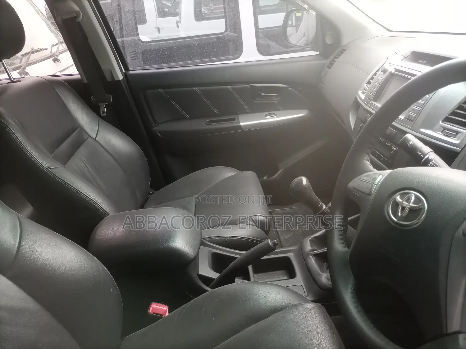 Toyota Hilux 2014 White