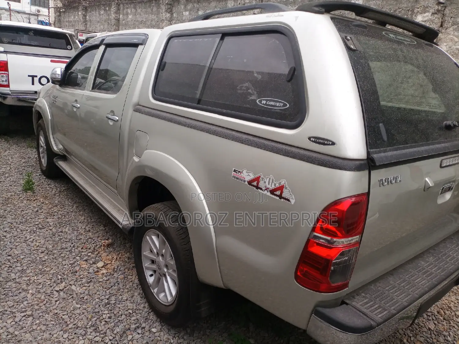 Toyota Hilux SR 4x4 2015 Silver