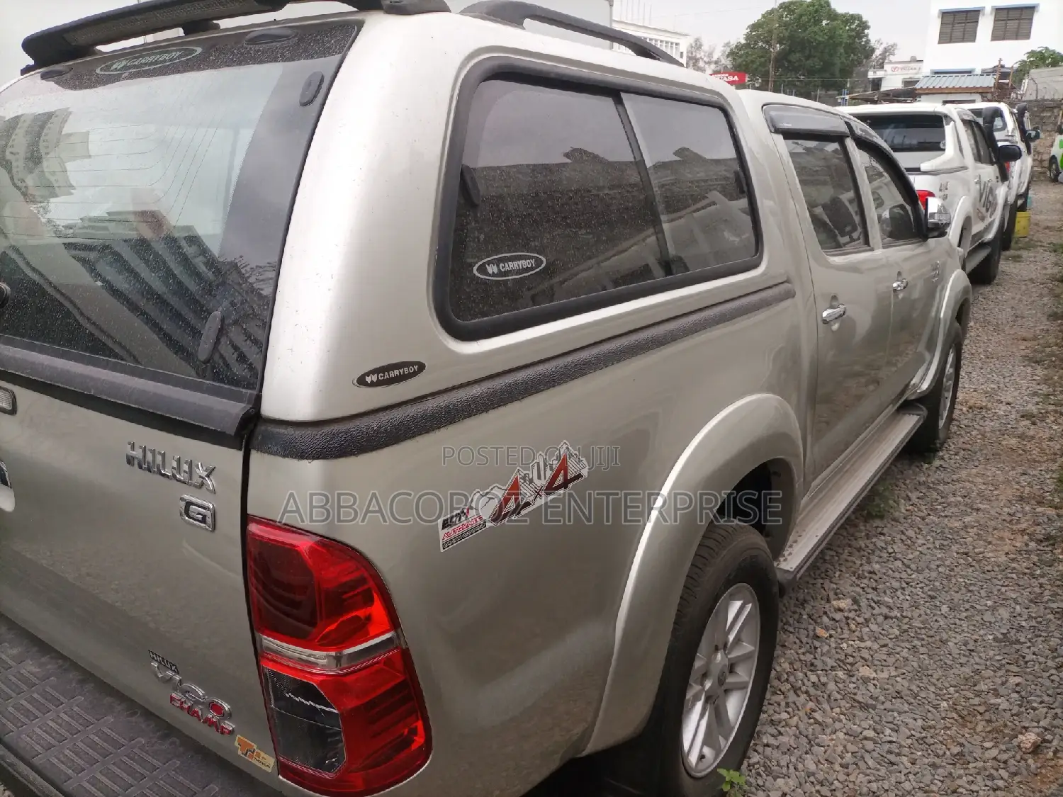Toyota Hilux SR 4x4 2015 Silver