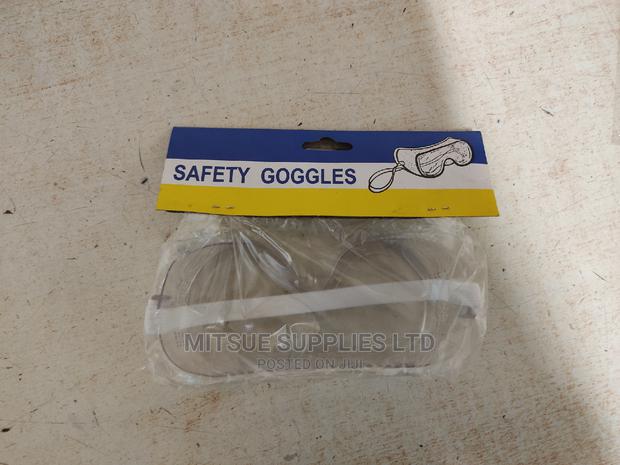 Pair of Safety Goggles/Glasses (2)