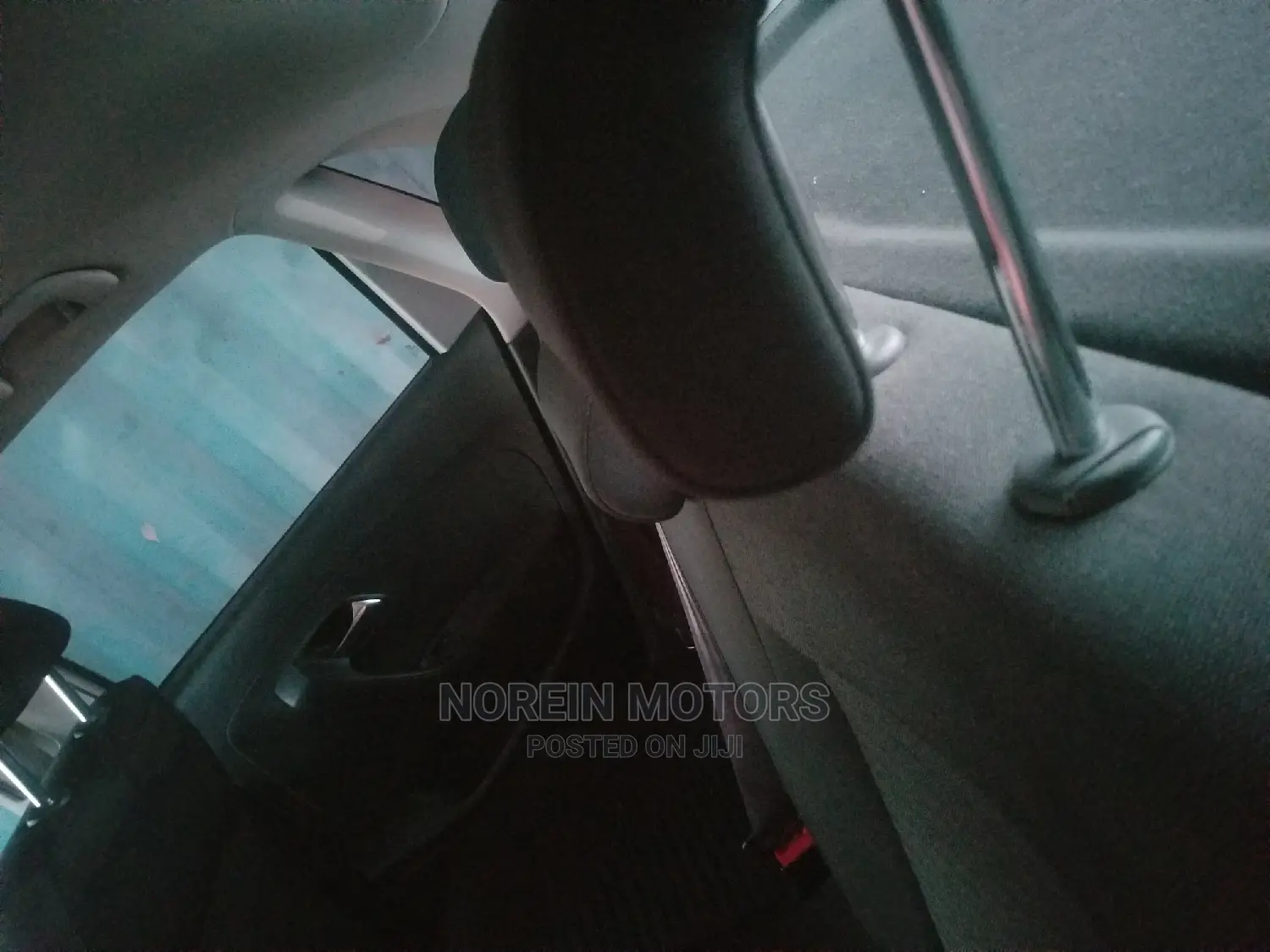 Volkswagen Polo 2015 Silver
