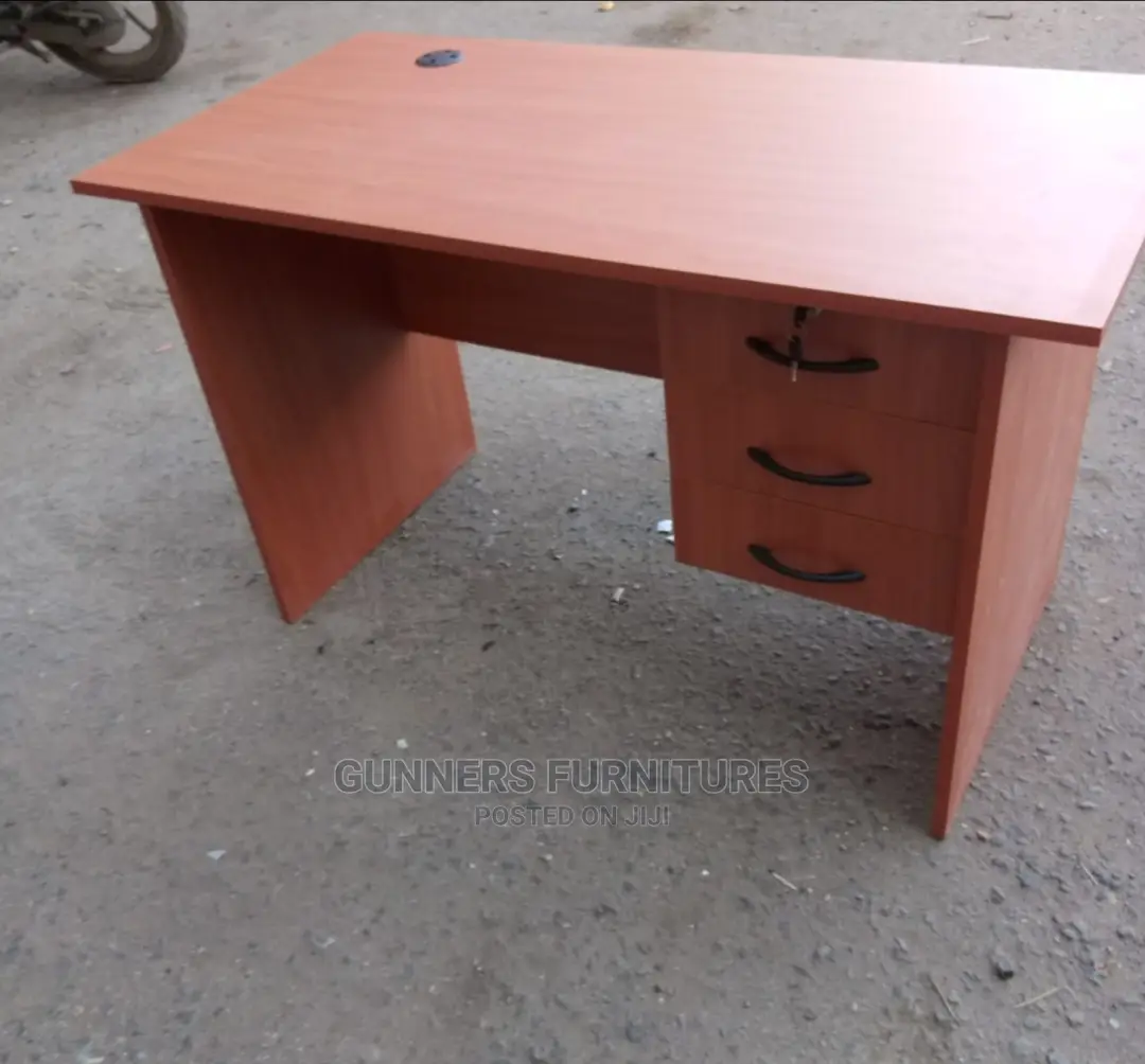 Office Desk 1 Metre.
