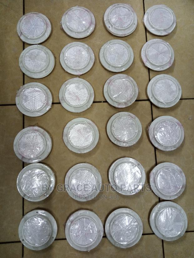 White Round Reflectors