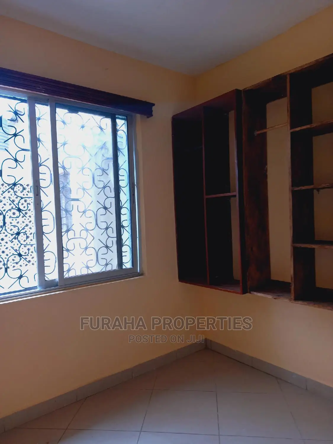 10bdrm Block of Flats in Mtwapa for Sale