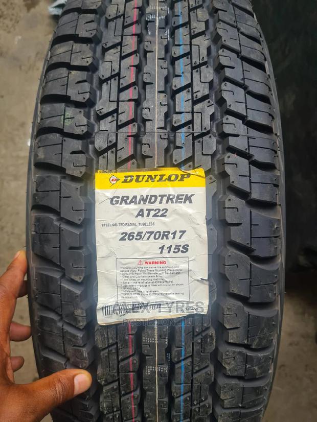 265/70r17 a/T22 Tyres Made in Japan