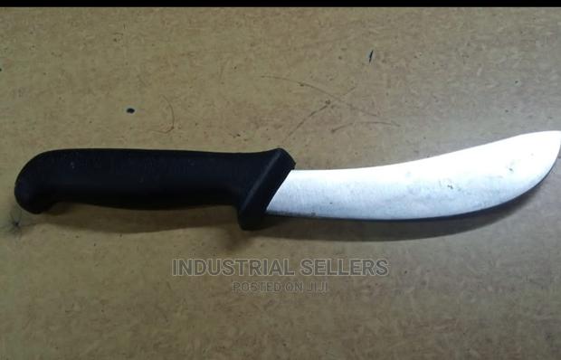 Quality Assuring Skinning Knife