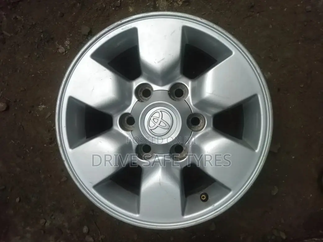16 Inch Dmax Rim