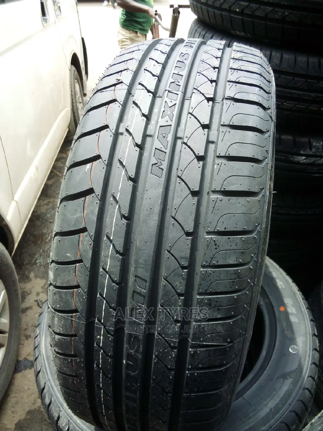 215/55r16 Maxtreck Tyres Made in China