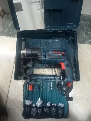 Bosch 750w, Hammered Drill