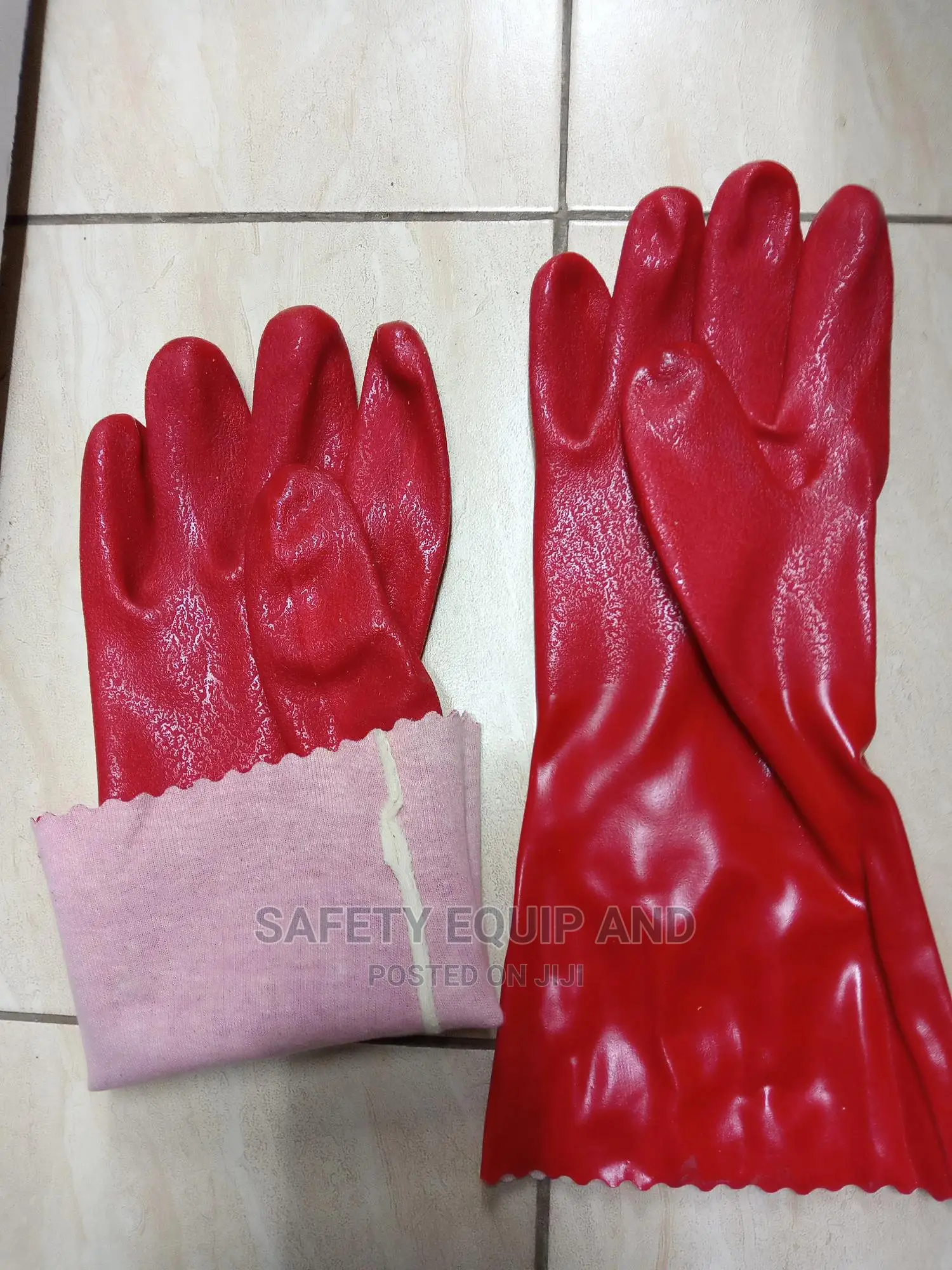 Safety Gloves for Chemical Handling