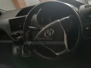 Toyota Voxy 2016 Black