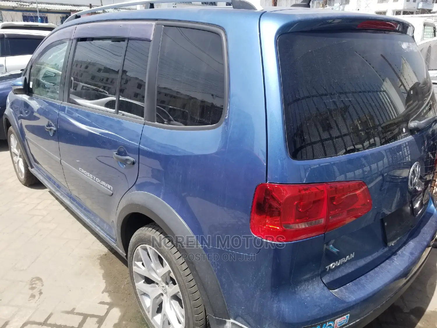 Volkswagen Touran 2014 Blue