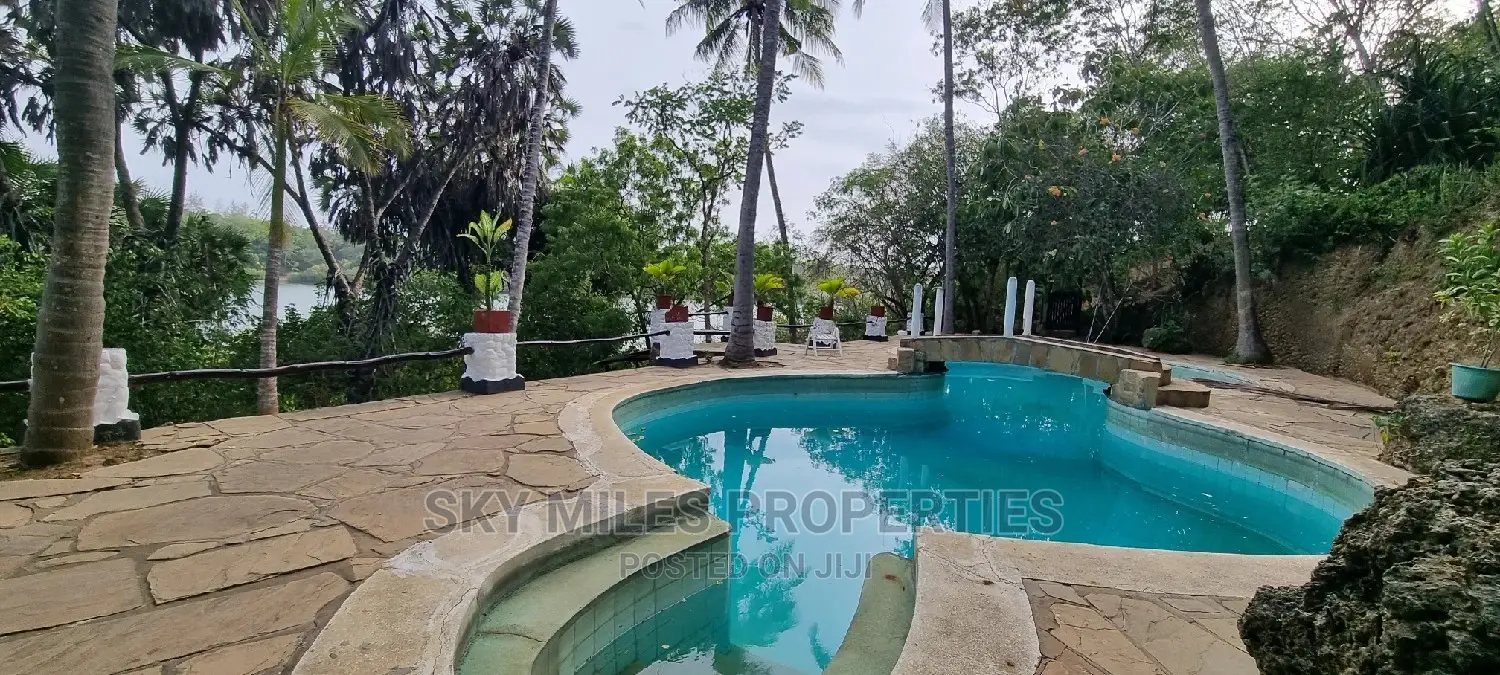 Cultural Self-Contained Huts Available for Short Term Rental