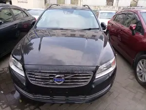 Volvo V70 2015 Black