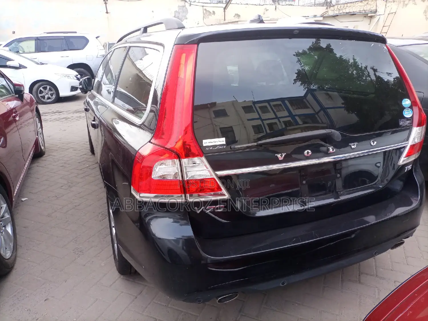 Volvo V70 2015 Black