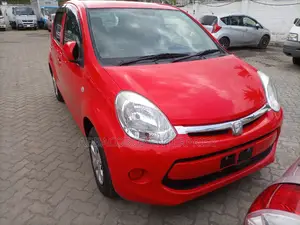 Toyota Passo 1.0 AWD 2014 Red