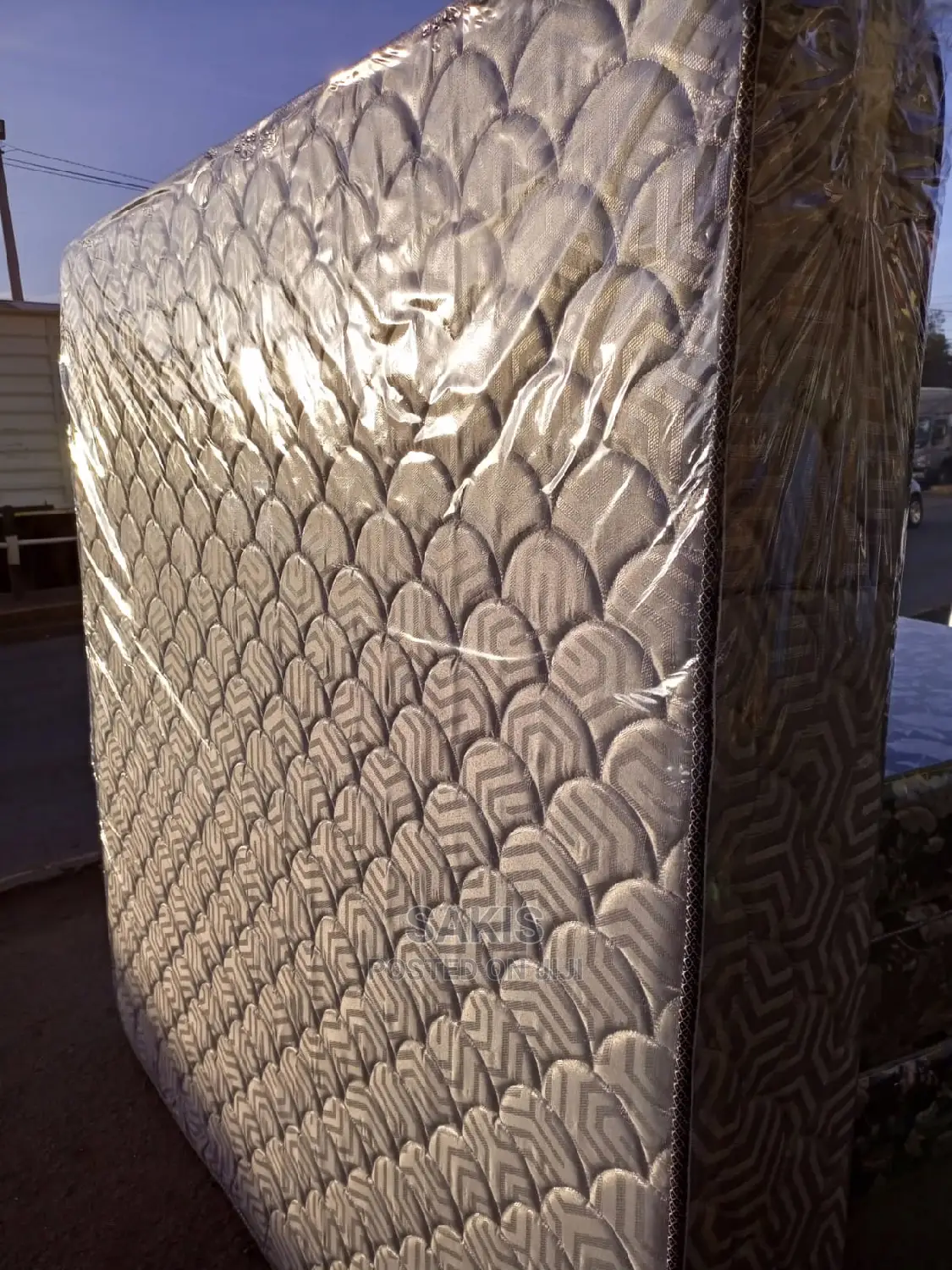 Perfect Quilt Mattresses! Heavy Duty 8inch 5 by 6. Wedeliver