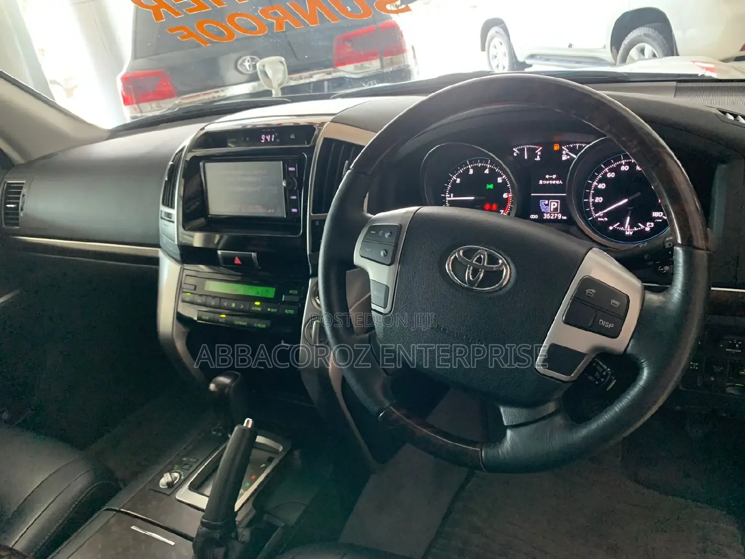 Toyota Land Cruiser 4.6 V8 ZX 2015 Pearl