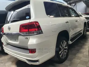 Toyota Land Cruiser Prado 2016 3.0 D-4d (190 Hp) 7 Seats White
