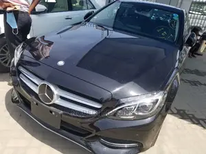 Mercedes-Benz C200 2014 Green