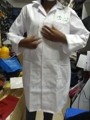 Safety Lab Coats for Lab Technicians