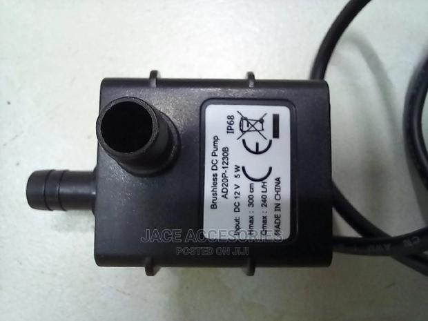 Fountain Pump 300cm Headlift - main view