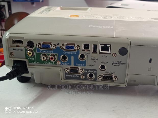 Epson Powerlite 1835 - thumbnail 2