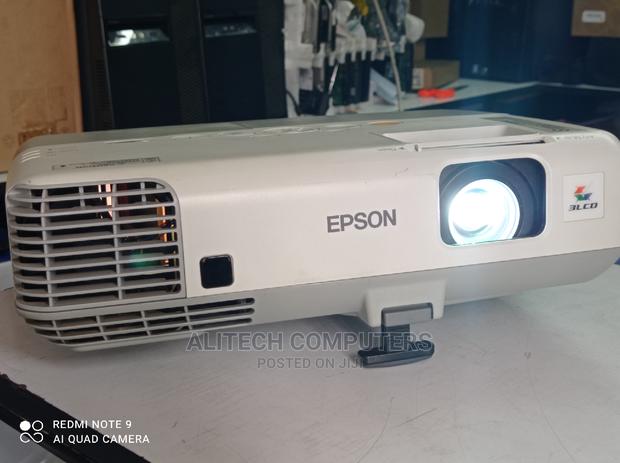 Epson Powerlite 1835 - thumbnail 5