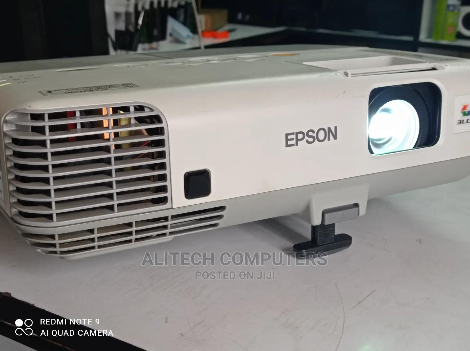 Epson Powerlite 1835