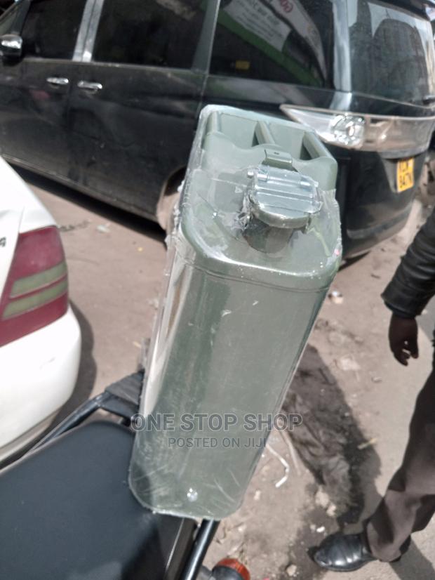 20l Gasoline Storage Emergency Jerrycan - main view