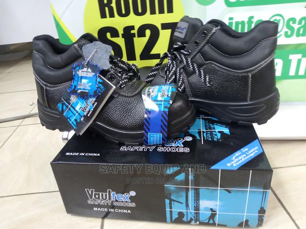 Safety Boots-Black Leather Industrial Boots - main view