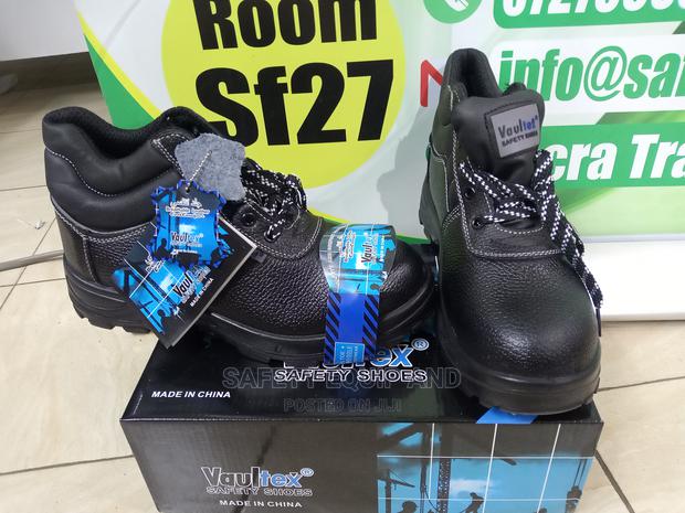 Safety Boots With Leather Lining and PU Sole