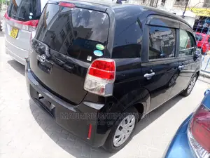 Toyota Spade 2014 Black