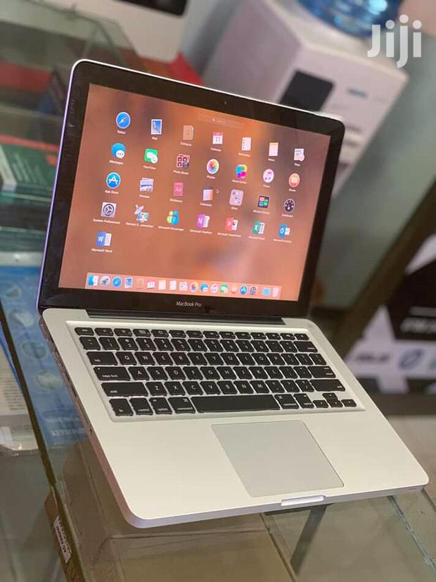 Laptop Apple MacBook Pro 4GB Intel Core i5 HDD 500GB