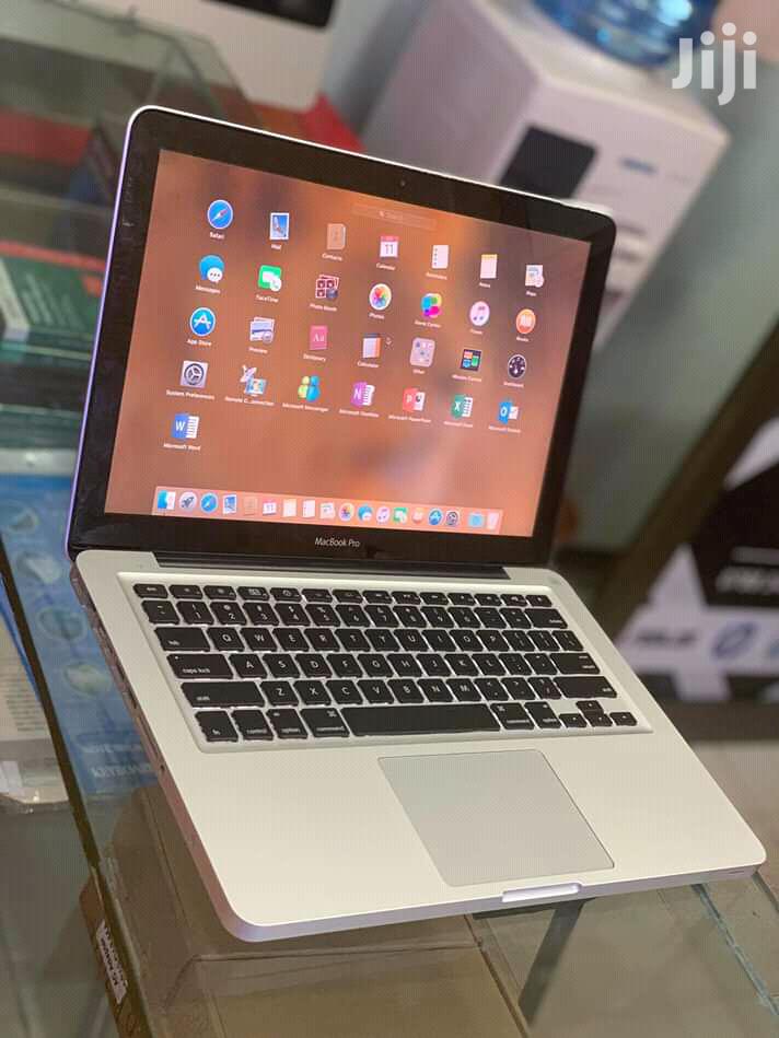 Laptop Apple MacBook Pro 4GB Intel Core i5 HDD 500GB