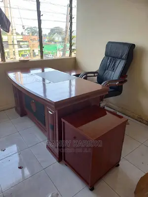 1.6m Executive Desk