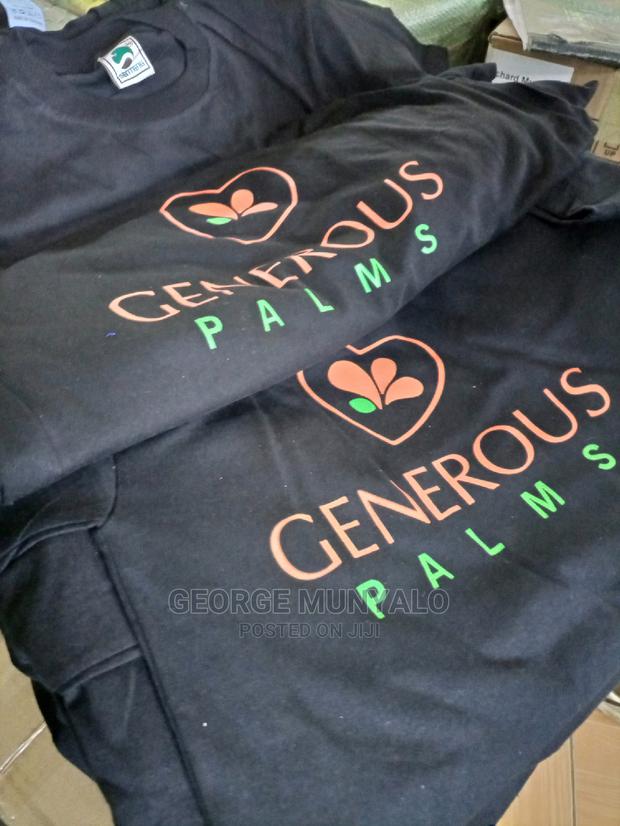 Quality Round Neck T-Shirts - thumbnail 4