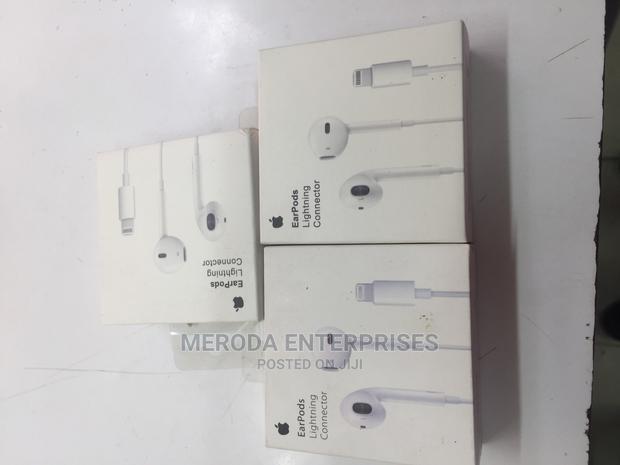 Earpods Wired Lighting Connector - thumbnail 3
