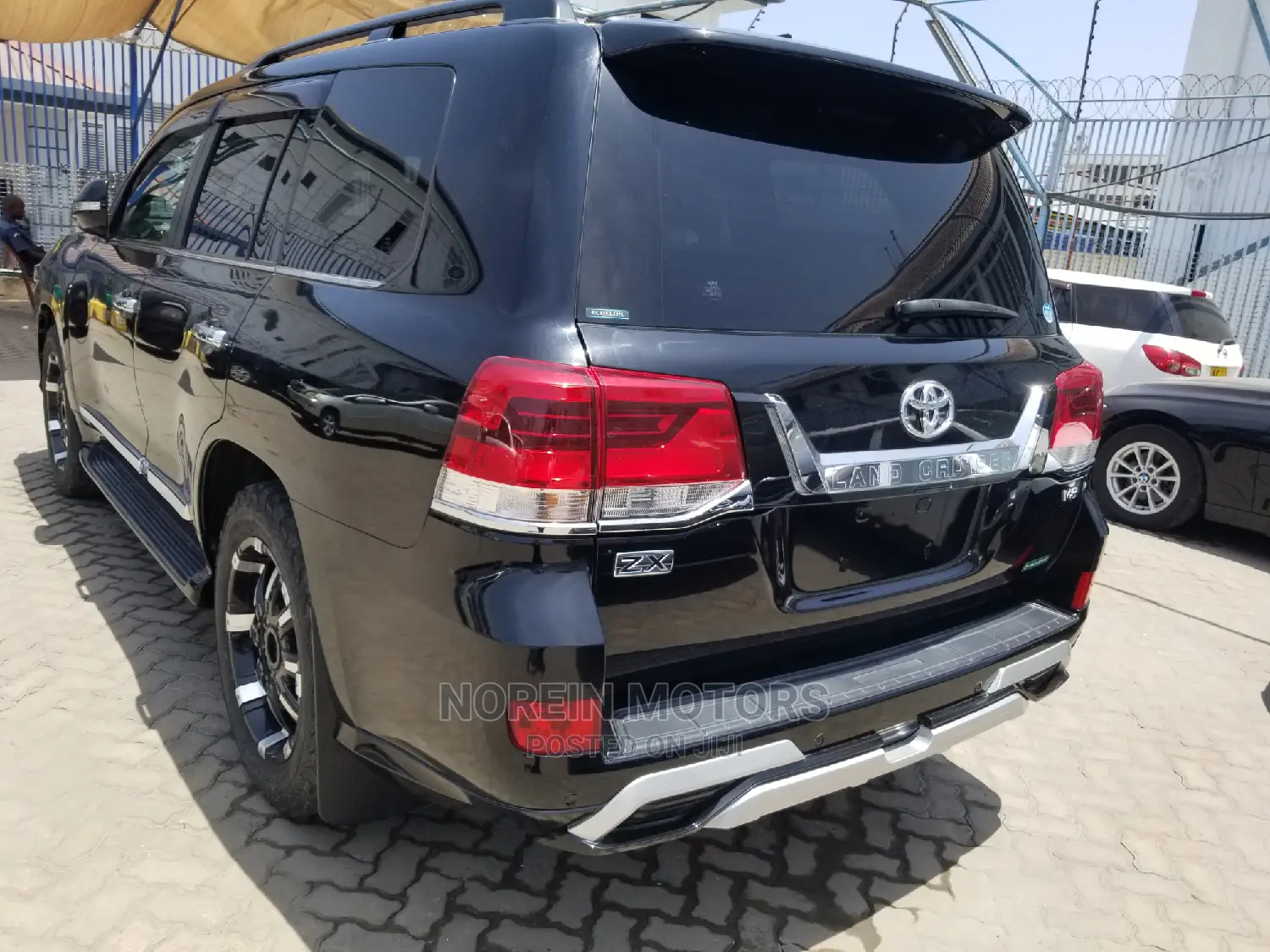 Toyota Land Cruiser 2017 Black