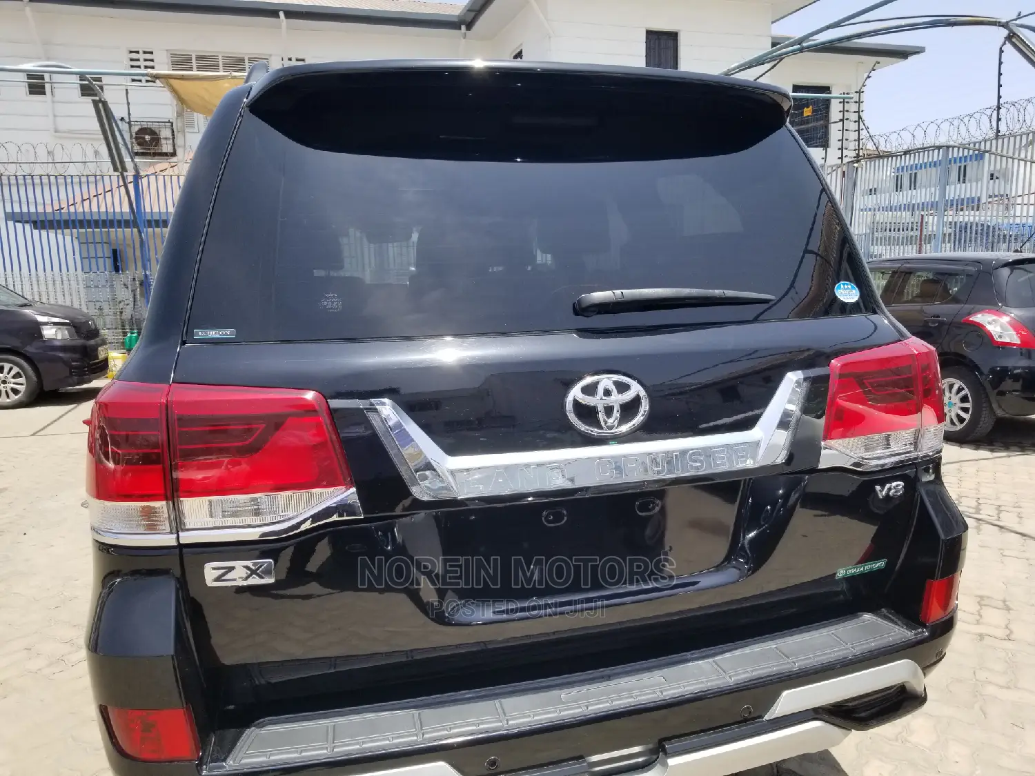 Toyota Land Cruiser 2017 Black