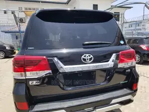 Toyota Land Cruiser 2017 Black