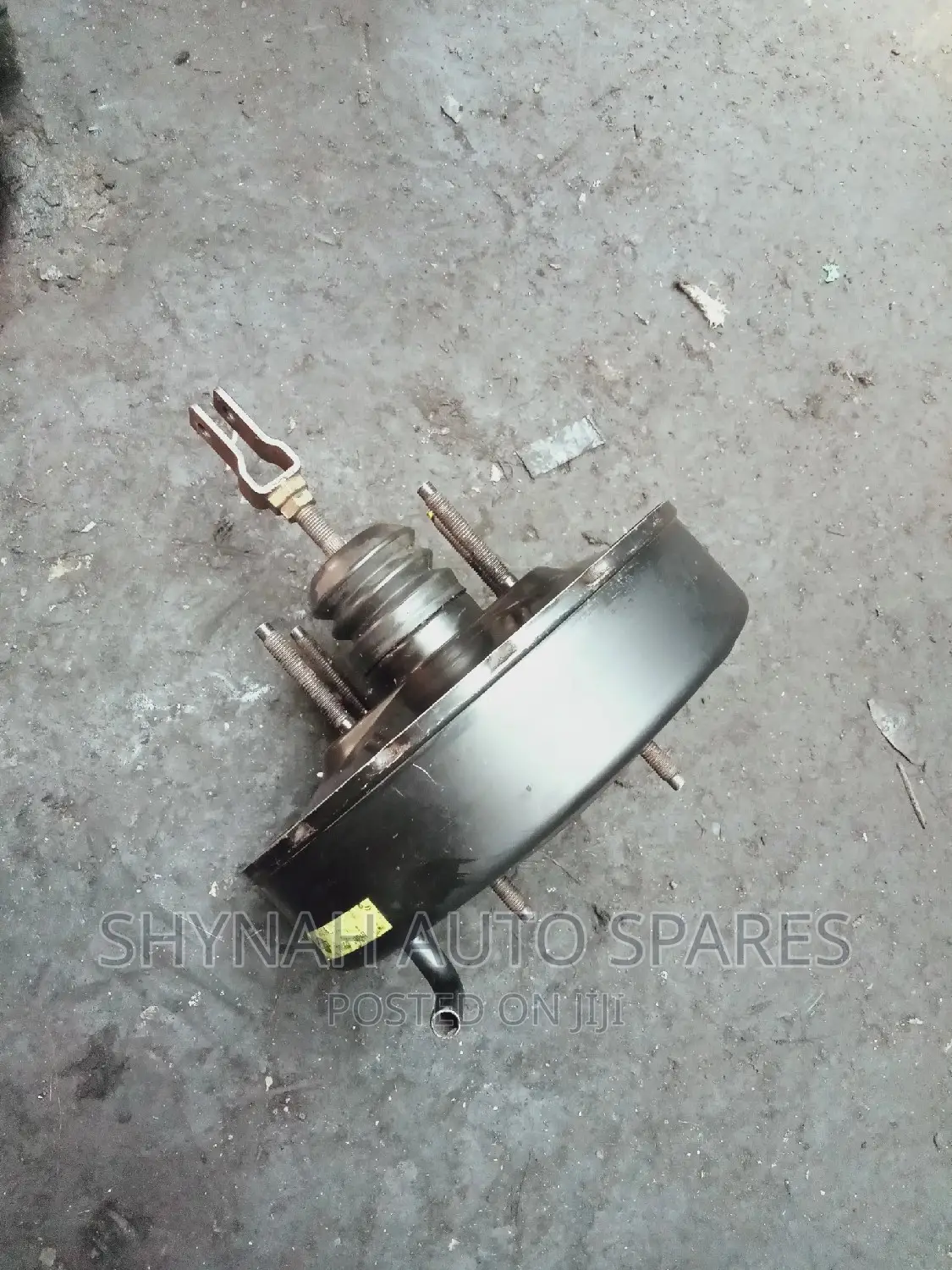 Brake Booster Nissan B12