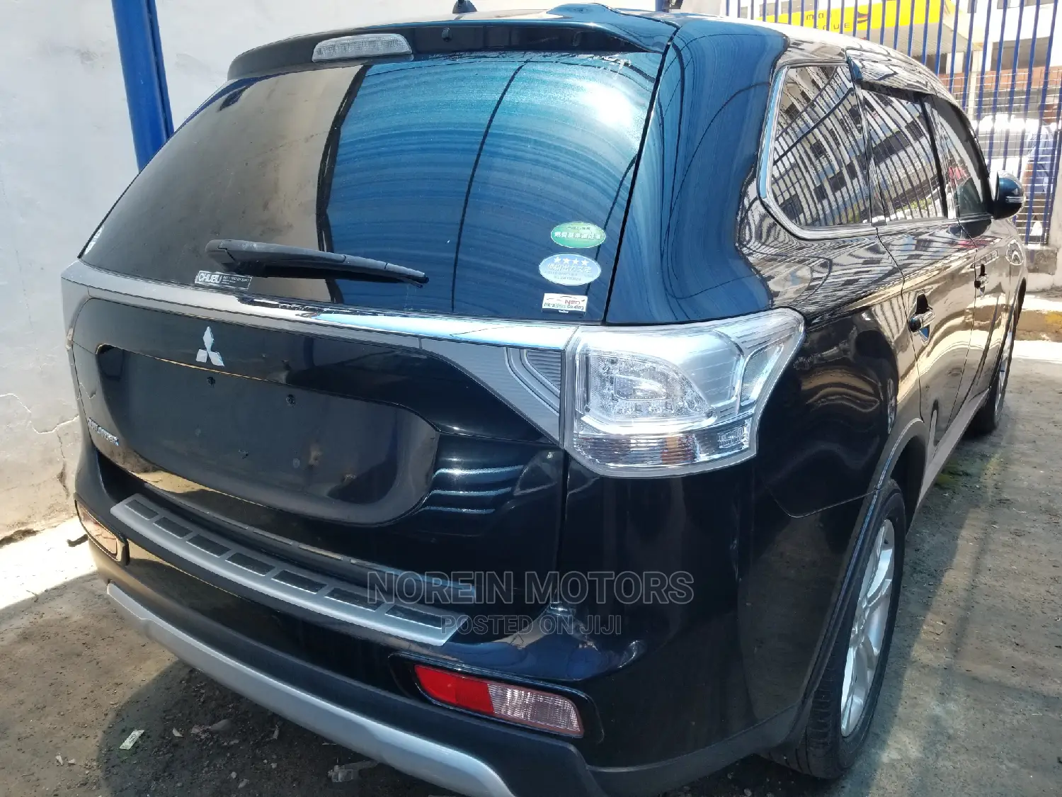 Mitsubishi Outlander 2015 Black