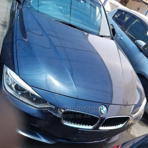 BMW 320i 2014 SV Premium Blue - thumbnail 4