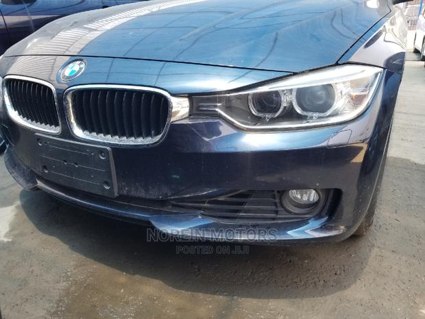 BMW 320i 2014 SV Premium Blue - thumbnail 10