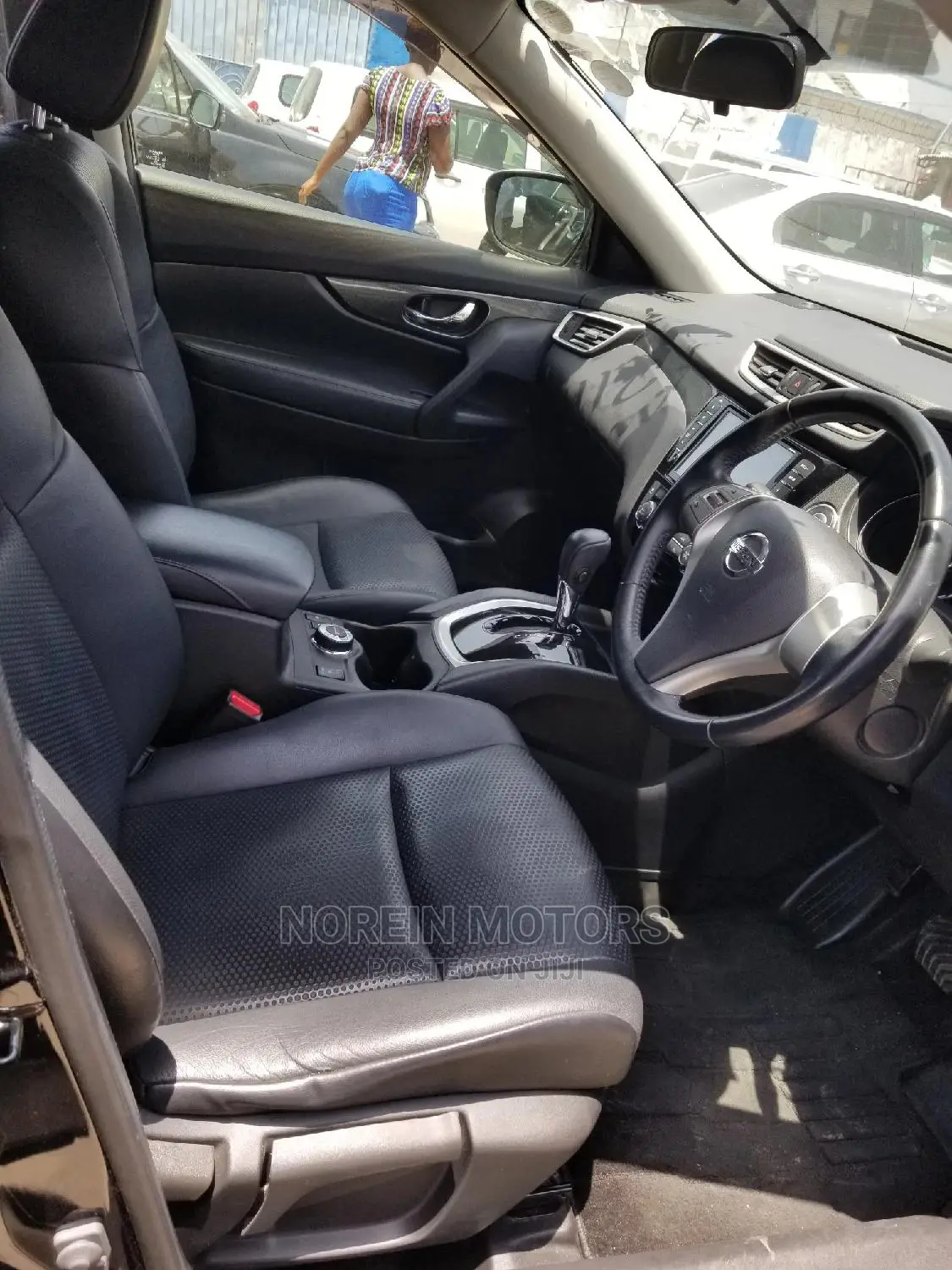 Nissan X-Trail 2014 SV Premium Black