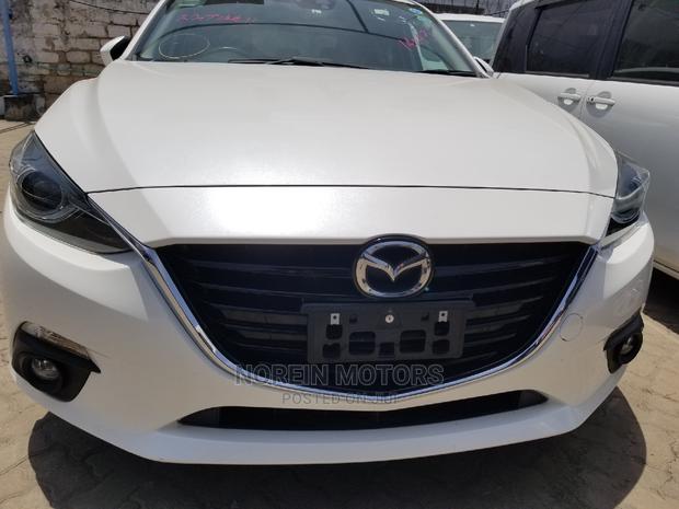 Mazda Axela 2015 White