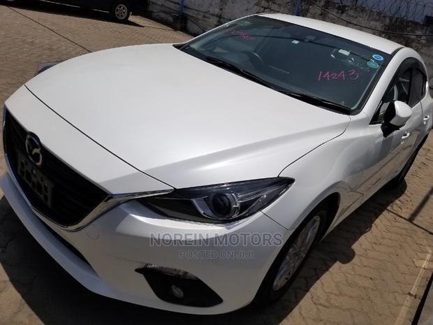 Mazda Axela 2015 White - thumbnail 2